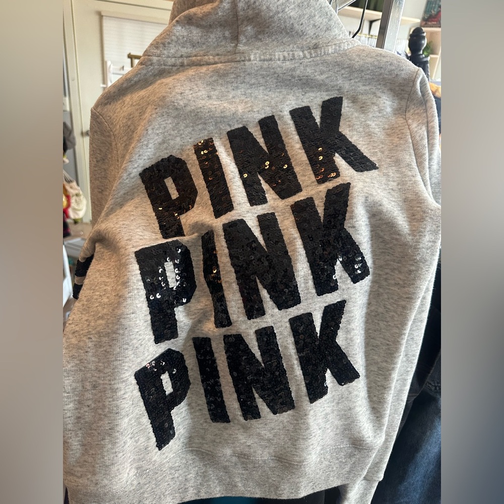 Pink Victoria's Secret Gray Zip-Up Hoodie
Women’s
Small